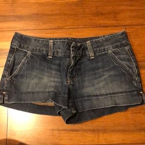 American Eagle Short